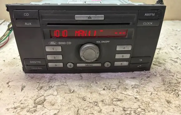 Ford Focus Radio/CD/DVD/GPS head unit 10R023539 8M5T18C815DC V025953