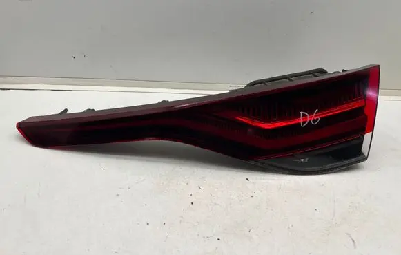Renault Megane IV Tailgate rear/tail lights 265502194R 9019786700L5 90197867