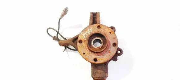 Citroen C4 I Front wheel hub