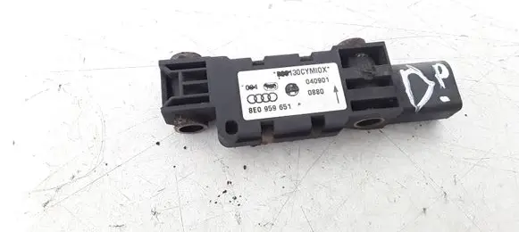 Audi A4 S4 B6 8E 8H Airbag deployment crash/impact sensor 8E0959651