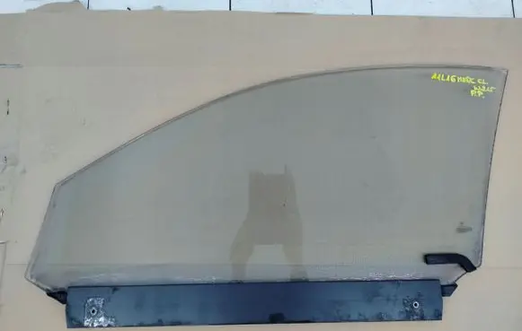 Mercedes-Benz CL C215 Front door window glass four-door 