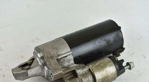 Mercedes-Benz ML W164 Starter motor A0061514101