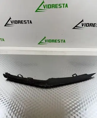 Front bumper splitter molding