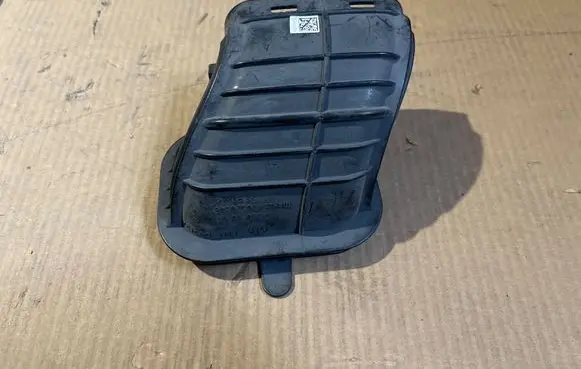 BMW 4 F36 Gran coupe Air intake duct part 70520346 137176131 5175010A