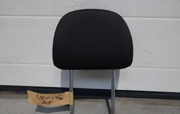 Volkswagen Beetle A5 Front seat headrest 