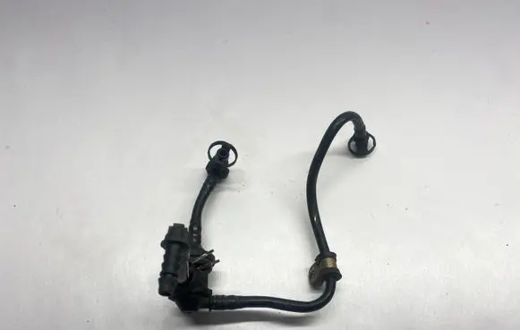 Volkswagen Golf V Vacuum line/pipe/hose 06F133529C