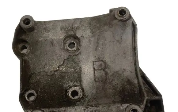 BMW 5 E39 A/C compressor mount bracket 2245417