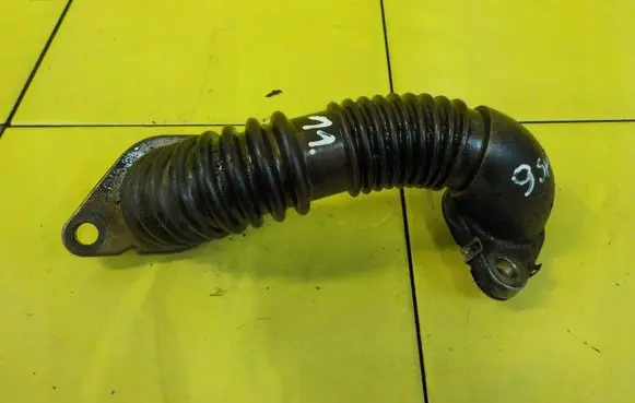 Renault Master III EGR valve line/pipe/hose 