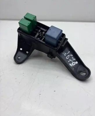 Lexus IS 220D-250-350 Fuse box set 8266253110 M0T0R2