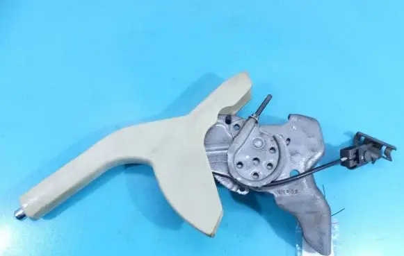 Handbrake/parking brake lever assembly
