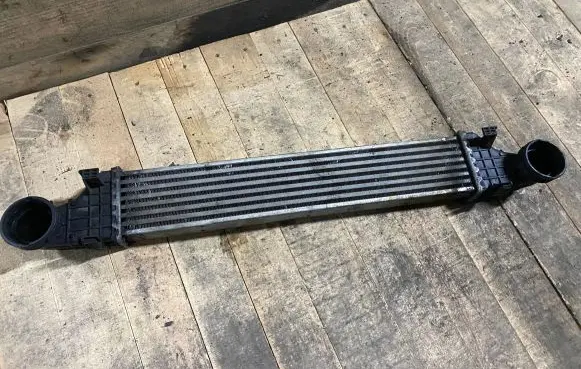 Mercedes-Benz E W211 Intercooler radiator A2115001002 2115001002