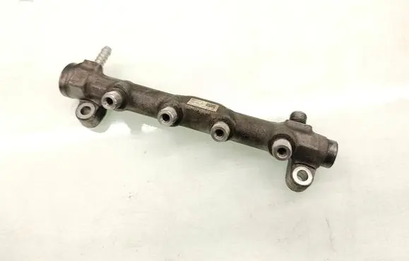 Skoda Octavia Mk3 (5E) Fuel main line pipe 04L089B