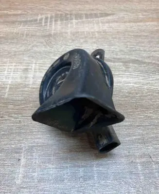Volkswagen PASSAT B5 Horn signal 3B0951221A 703881157