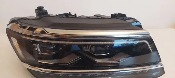 Volkswagen Tiguan Headlight/headlamp 5NN941082