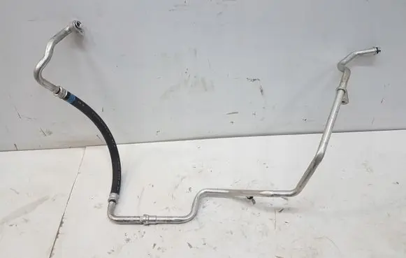Lexus ES 300h Air conditioning (A/C) pipe/hose
