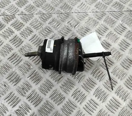 Chevrolet Camaro Engine mount bracket 92249010