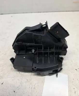 Volvo S60 Front door lock 31301740