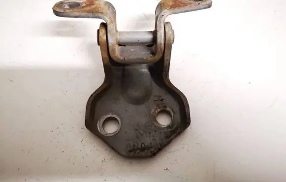 Ford Ranger Front door upper hinge