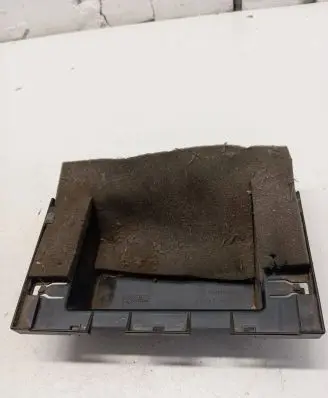 Volkswagen Transporter - Caravelle T4 Fuse box cover 7D0971825