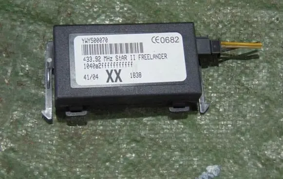 Land Rover Freelander Alarm relay YWY500070