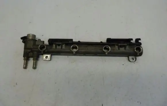 Volkswagen Golf IV Fuel main line pipe 036133319