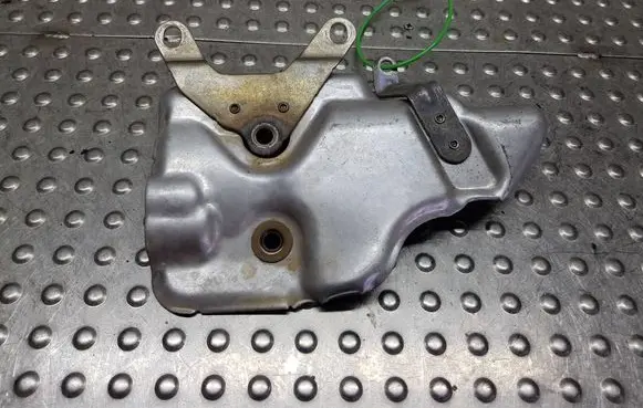 Volkswagen Polo VI Heat shield in engine bay S26370572 05C253041B
