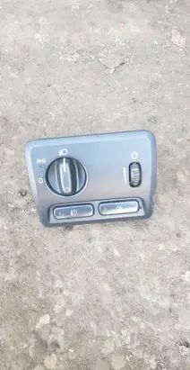 Volvo V70 Light switch 30739312