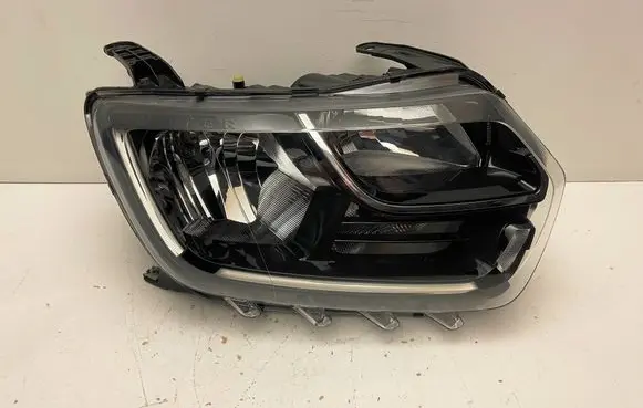 Dacia Duster II Headlight/headlamp 260101133R 676512162
