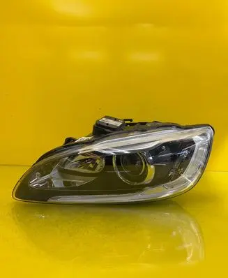 Volvo V60 Headlight/headlamp 31420261