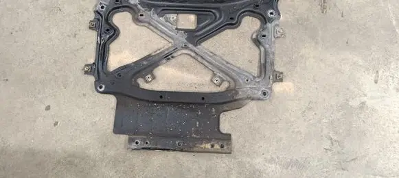 Audi Q7 4M Front subframe