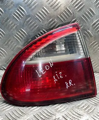 Seat Leon (1M) Rear/tail lights 45208