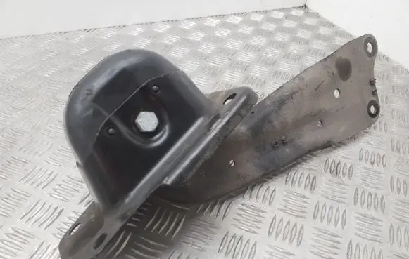 Volkswagen PASSAT B8 Rear suspension control arm 1K0505129L 5Q0505225C