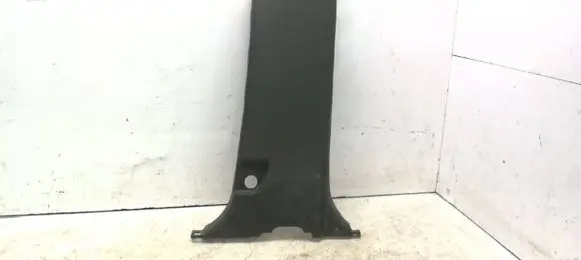 (B) pillar trim (bottom)