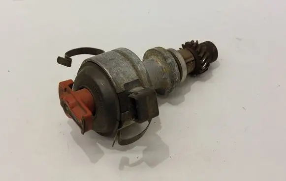 Volkswagen Golf II Spark distributor 037905205 0237520010