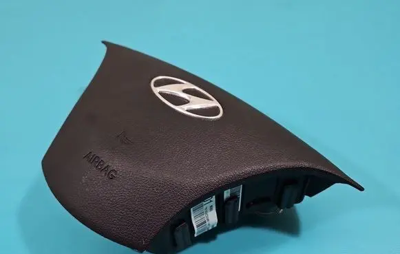 Steering wheel airbag