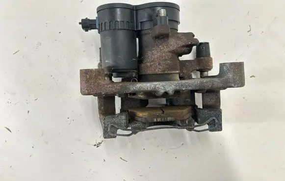 Subaru Forester SK Rear brake caliper 26620SJ010