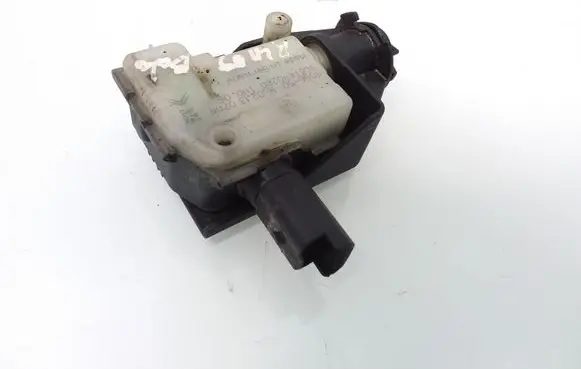 Fuel tank cap lock motor
