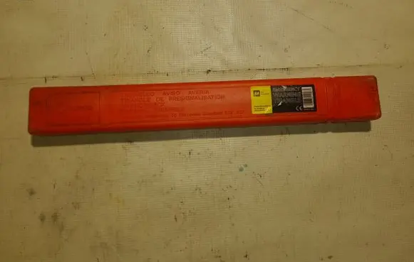 Volvo XC90 Tool box 27R033092