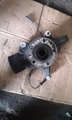 Renault Laguna III Front wheel hub 400150006R