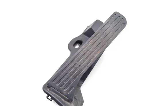 Seat Alhambra (Mk2) Accelerator throttle pedal 65102100RLAG