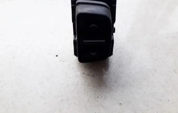 Dacia Sandero Electric window control switch 254214937R