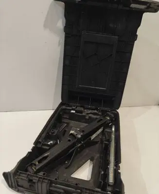 Toyota Proace Tool set 9811866680