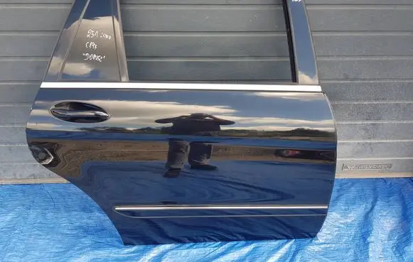 Mercedes-Benz R W251 Rear door DRZIPT25197