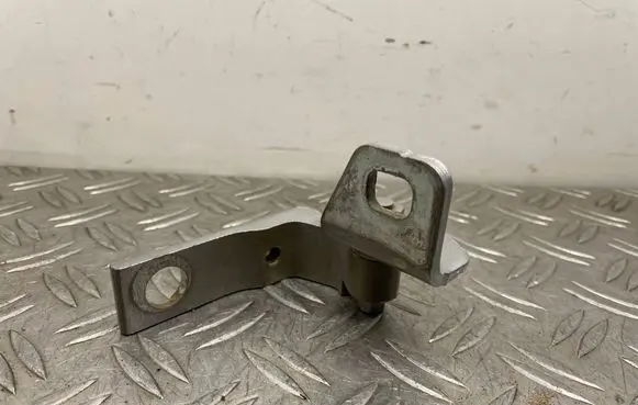 Ford Focus Front door upper hinge AM51U22801AE