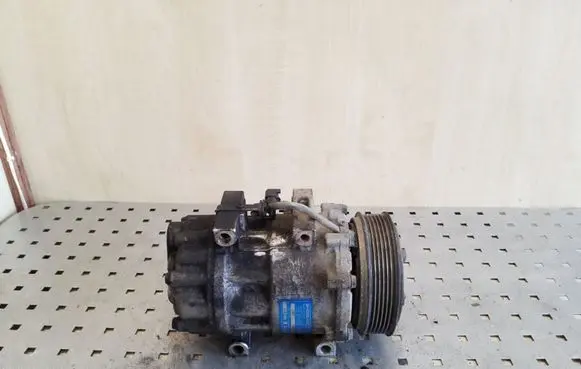 Volvo V50 Air conditioning (A/C) compressor (pump) 3M5H19D629HE