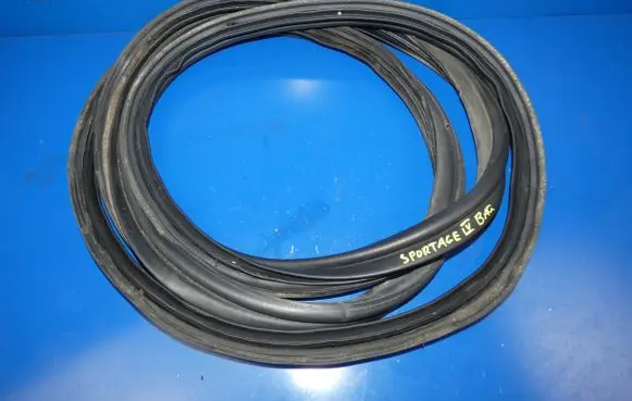 KIA Sportage Trunk rubber seal (body) 