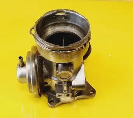Audi A4 S4 B6 8E 8H EGR valve 038129637L