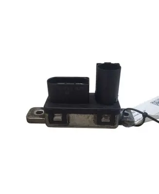 Glow plug pre-heat relay