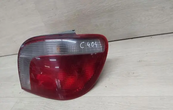 Toyota Yaris Rear/tail lights