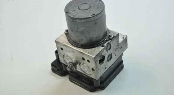 BMW X5 F15 ABS Pump 6884729